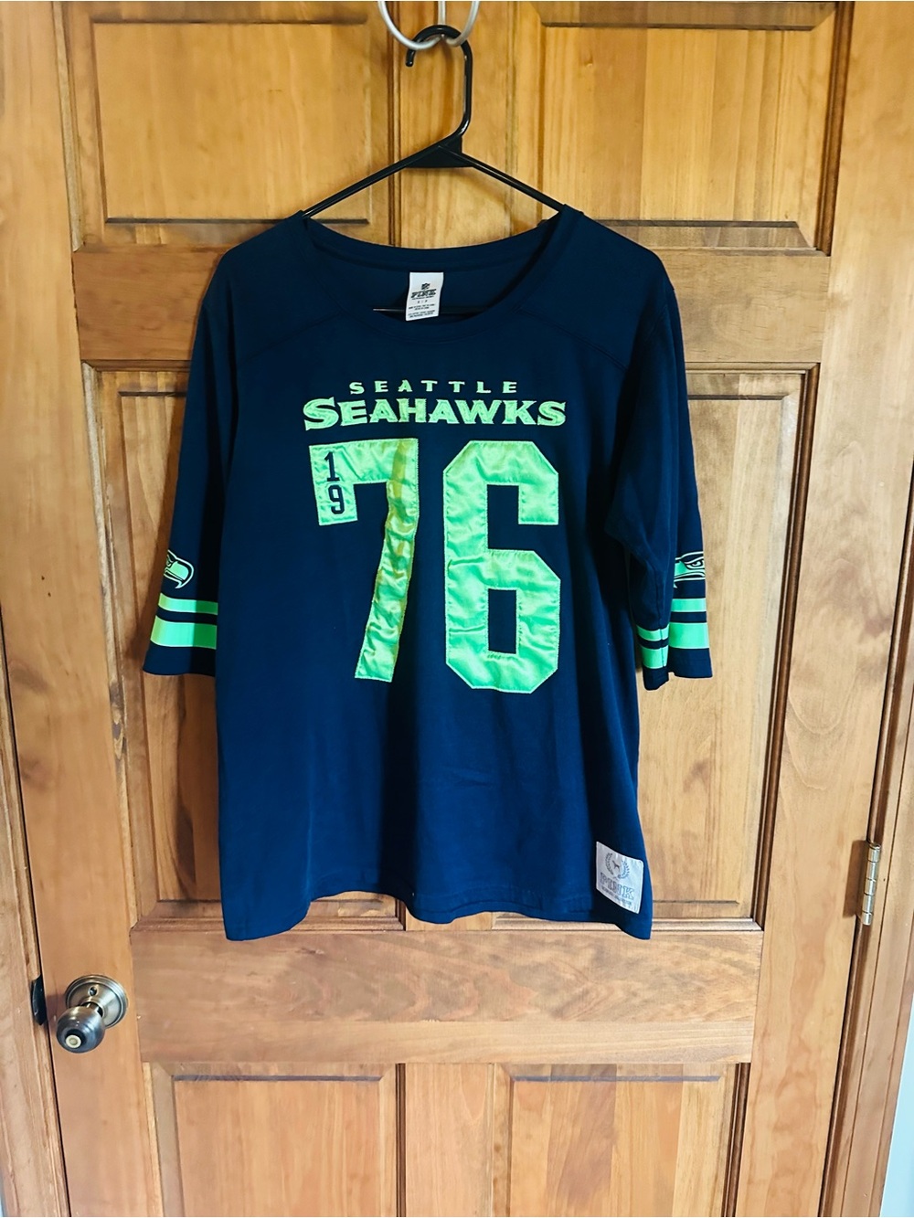 PINK Victoria's Secret Kids Seattle Seahawks Navy & Neon Green Tee
